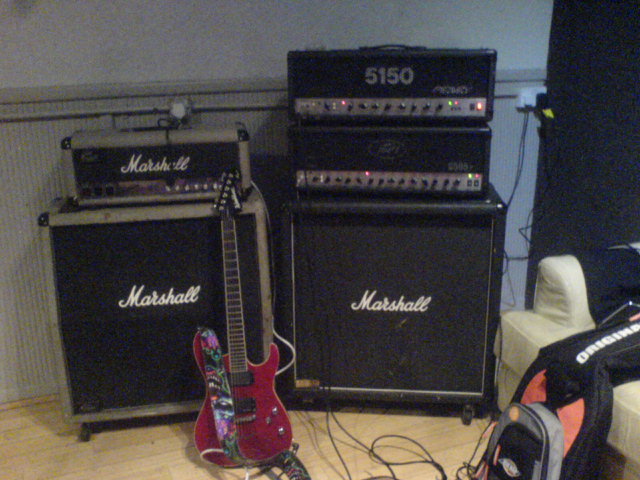 stacked peavey amps